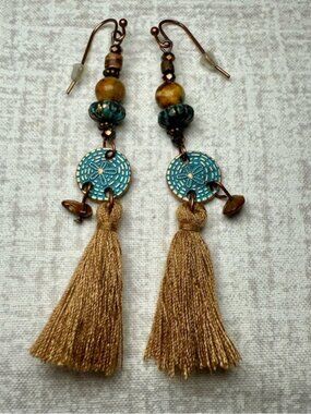 NWT Boho Tassel & Bead Sandollar Dangle Earrings